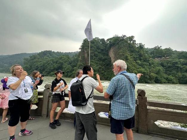 踩线团来了！余名欧洲旅行商看好大足旅游市场